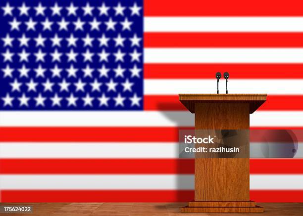 Pódio E Bandeira Dos Estados Unidos Da América - Fotografias de stock e mais imagens de Bandeira dos Estados Unidos da América - Bandeira dos Estados Unidos da América, Pódio de Conferencista, Bandeira