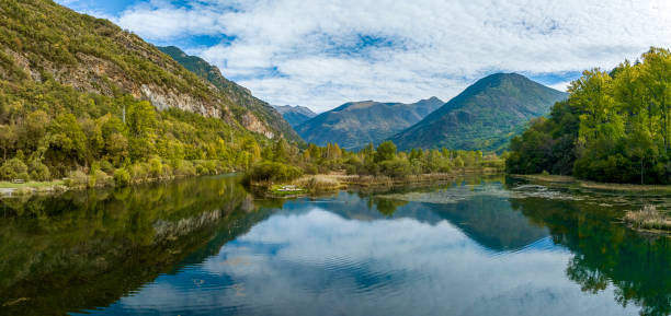 zbiornik wodny cardet, w vall de boi katalonia hiszpania - vall de boi zdjęcia i obrazy z banku zdjęć