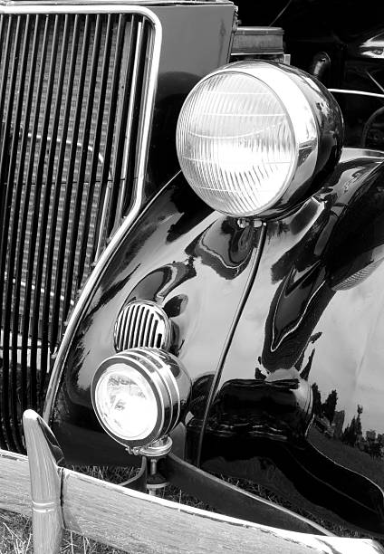 istock Front lights of an Old vintage car 175670501