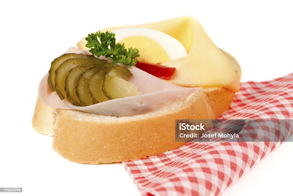 Sanduíche aberto com presunto e queijo - Foto de stock de Alimentação Saudável royalty-free