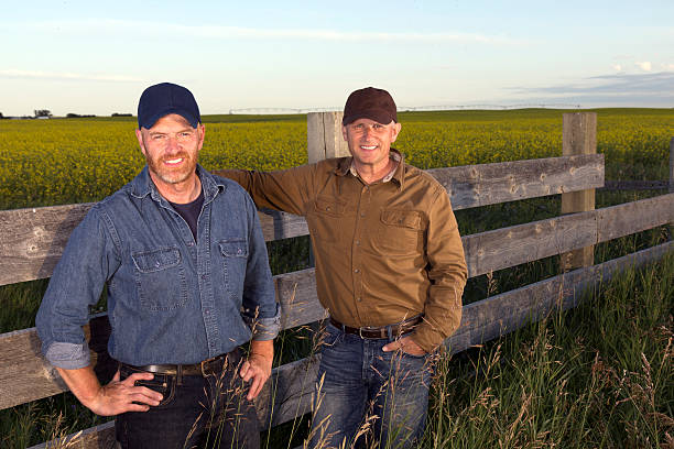 istock Farmers and Fence 175676697