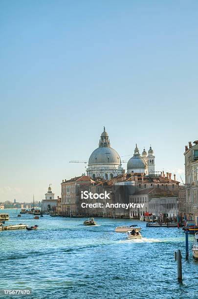 Blick Auf Die Basilika Di Santa Maria Della Salute In Venedig Stockfoto und mehr Bilder von Architektur
