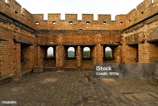 Grande Wall - Fotografie stock e altre immagini di Architettura - Architettura, Cina, Composizione orizzontale