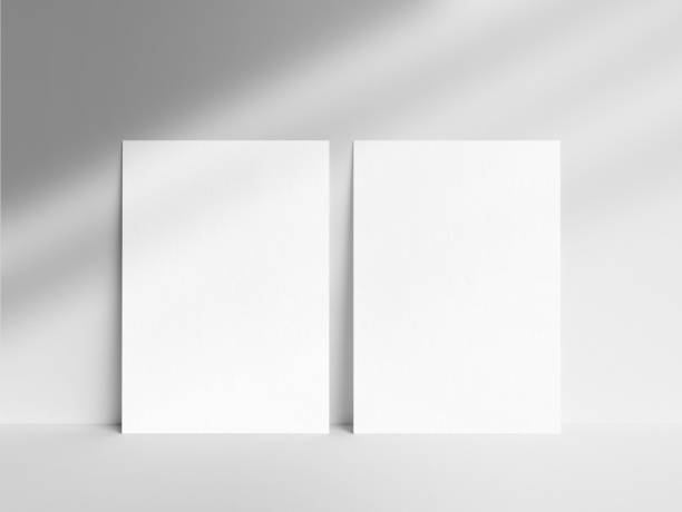 two empty vertical 5x7, a4 paper mockup - a4 kağıt stok fotoğraflar ve resimler
