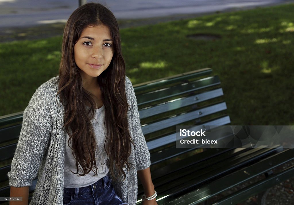 Gaie jeune femme Latina - Photo de Adolescence libre de droits