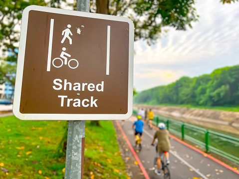 Shared tracks are commonly found in parks, recreational areas, urban green spaces, and along scenic routes. They provide an opportunity for people to engage in various activities such as walking, jogging, running, cycling, rollerblading, or simply enjoying a leisurely stroll.