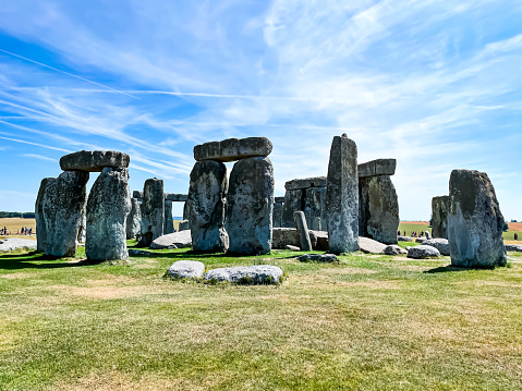 Stonehenge, prehistoric stone circle monument, cemetery, and archaeological site