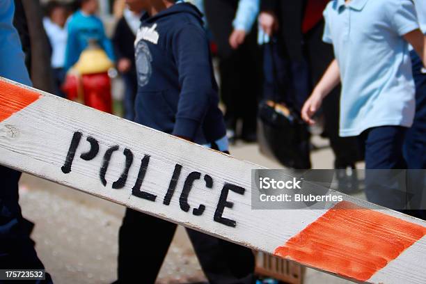 Foto de Polícia De Evacuação e mais fotos de stock de Escola - Escola, Educação, Força Policial