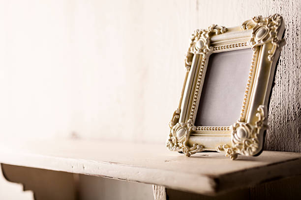 istock Vintage picture frame on shelf 175731117