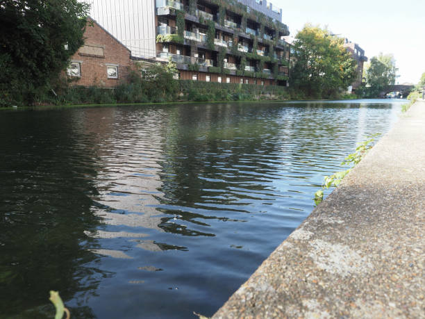 istock Regent's Canal in London 1757384742