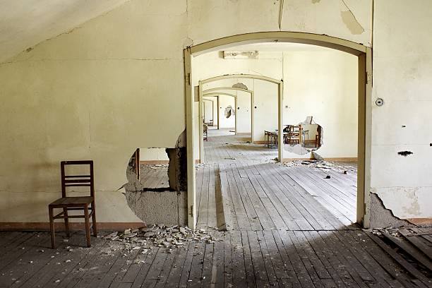 istock Hallway in an abandoned school 175739965