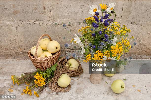 Foto de Ainda Life e mais fotos de stock de Alimentação Saudável - Alimentação Saudável, Amarelo, Antigo