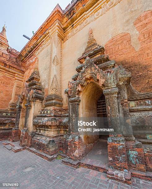 Photo libre de droit de Temple De Htilominlo Bagan banque d'images et plus d'images libres de droit de Architecture - Architecture, Archéologie, Asie