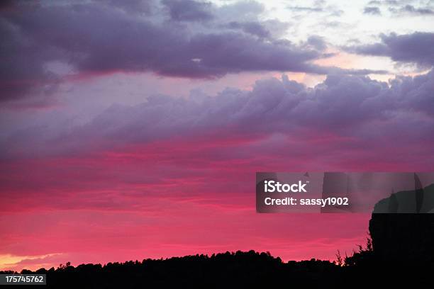 Sonnenuntergang Dramatischer Himmel Stockfoto und mehr Bilder von Dramatischer Himmel - Dramatischer Himmel, Farbbild, Faszination