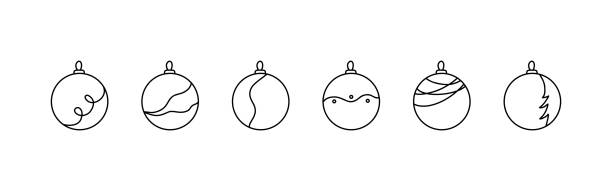 ilustraciones, imágenes clip art, dibujos animados e iconos de stock de prepara bolas de navidad. estilo de línea simple. bosquejo. - heart shape christmas paper christmas gift