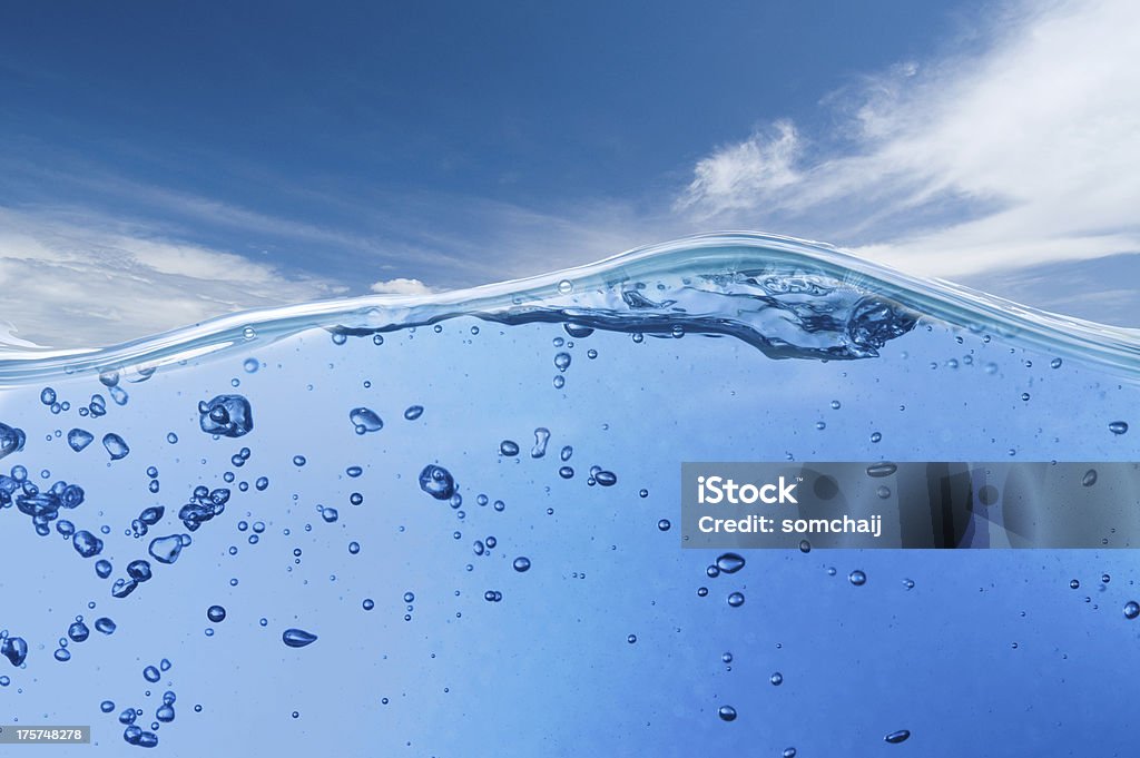 Fundo de onda de água no céu - Foto de stock de Azul royalty-free