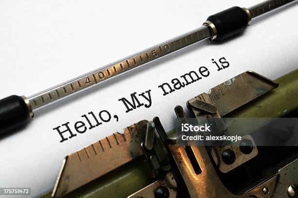 Hola Mi Nombre Es Foto de stock y más banco de imágenes de Hello - Palabra en inglés - Hello - Palabra en inglés, Máquina de escribir, Saludar