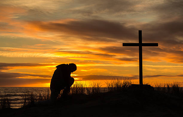 istock Sunset Man Of Prayer 175758185