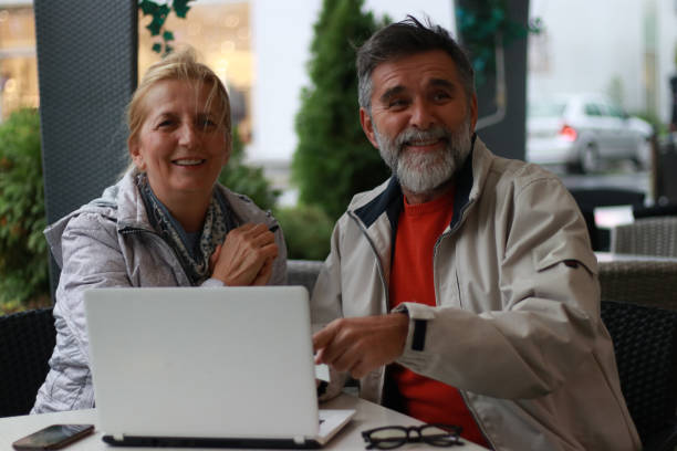 istock Senior couple shopping online 1757633478