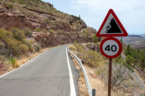 Road sign warns of falling rocks in Gran Canaria