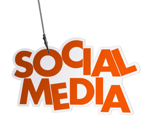 istock Social Media Speech Bubble in Wire Clam 175770480