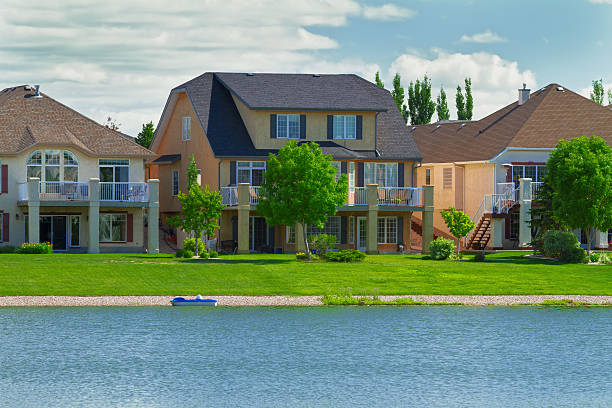 istock Canadian luxury  houses in Manitoba 175803855