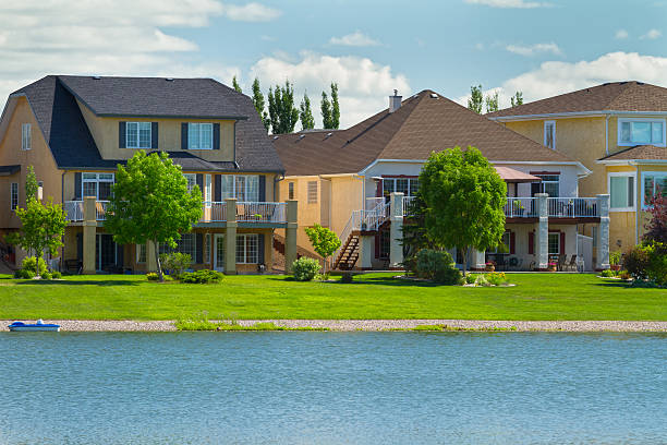 istock Canadian luxury  houses in Manitoba 175803894