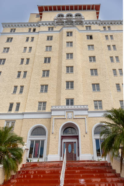 istock Front view of historic building in Central Florida 1758059355