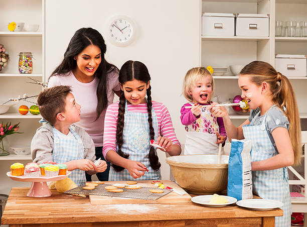 istock Children and An Adult Baking Together 175806743