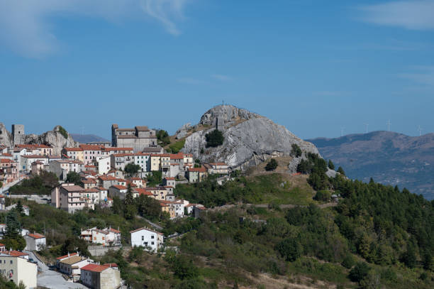 istock Pietrabbondante, Isernia, Molise. Panorama 1758208151