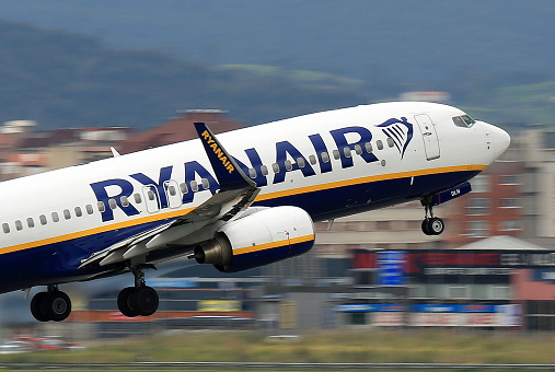 Ryanair Boeing 737-800 different points of view