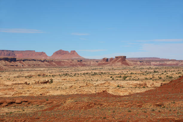 istock White and Red Sandstones near Hite Crossing #1 1758322547