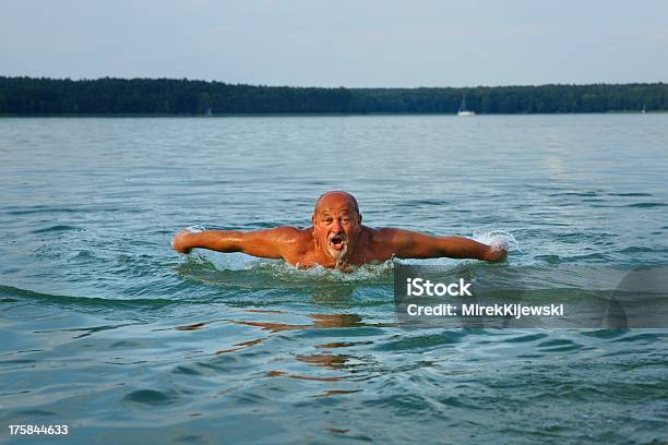 Swimmer 노인 남자 수영 60-64세에 대한 스톡 사진 및 기타 이미지 - 60-64세, 건강한 생활방식, 결심