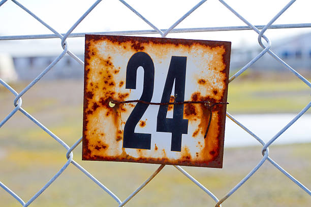 istock Number 24 Rusted Sign 175850415