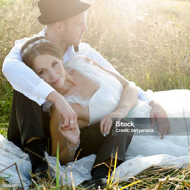 Bride And Groom Posing Outdoor Stock Photo - Download Image Now - Couple - Relationship, Love - Emotion, Old-fashioned