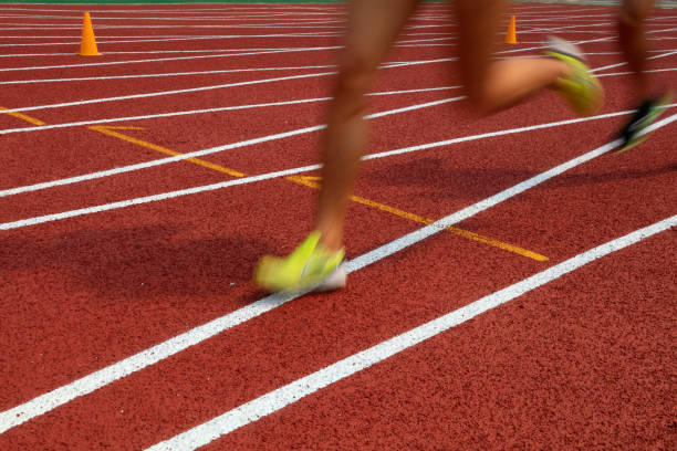 istock legs of a long distance runne 1758825263