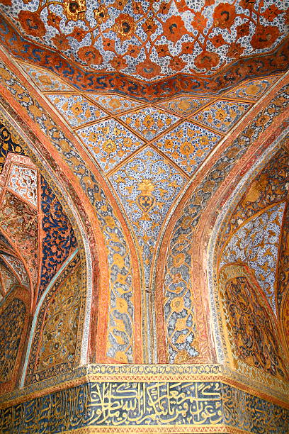 istock The Tomb of Akbar 175896473