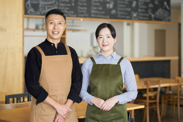 istock Asian couple running a cafe 1759012708