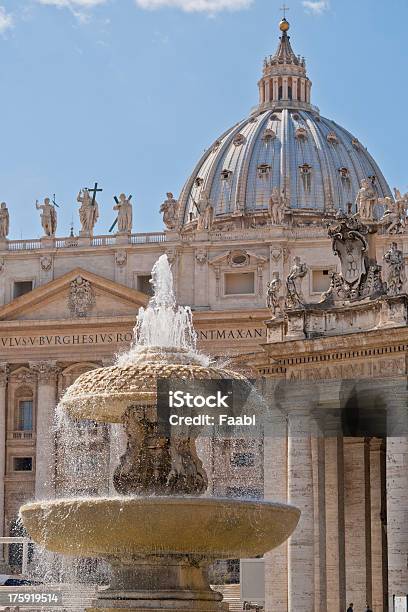 Cúpula Da Fonte E Basílica De São Pedro Em Roma - Fotografias de stock e mais imagens de Ao Ar Livre - Ao Ar Livre, Arcaico, Arquitetura