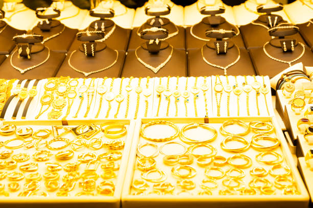 istock MANY GOLD BRACELETS ON THE SHOWCASE 1759238979