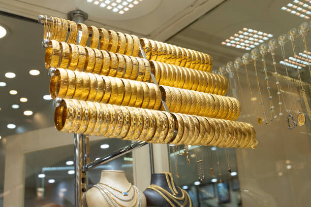 istock MANY GOLD BRACELETS ON THE SHOWCASE 1759239581