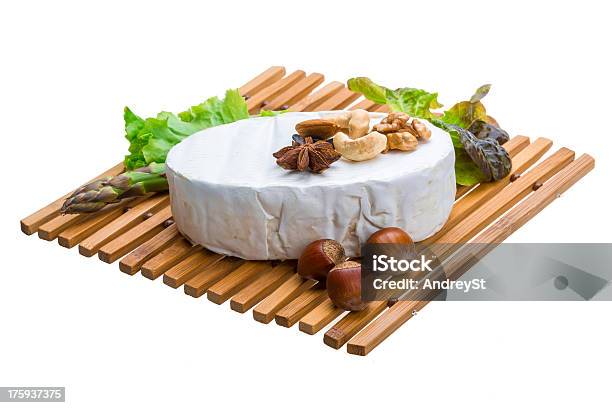 Fresco Suave Queijo Brie - Fotografias de stock e mais imagens de Almoço - Almoço, Amarelo, Avelã
