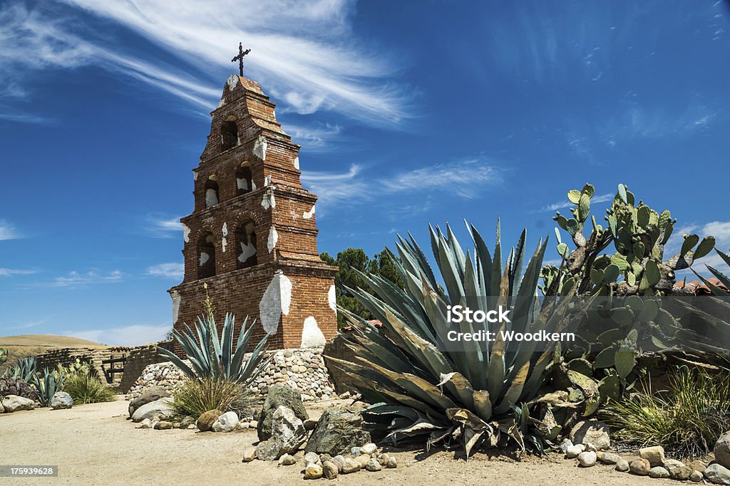 Las campanas de San Miguel - Foto de stock de California libre de derechos