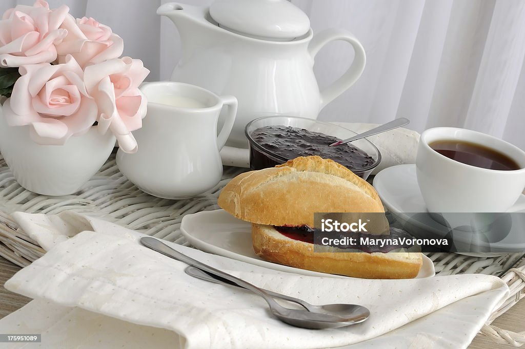 Role com manteiga e jam - Royalty-free Alimentação Não-saudável Foto de stock