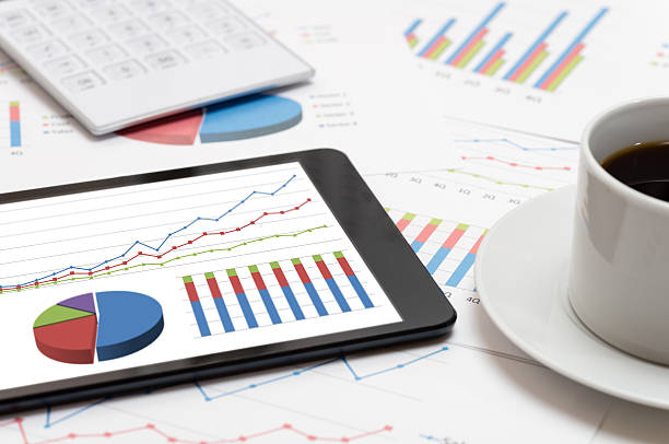 istock Tablet and business charts (XXXLarge) 175952761