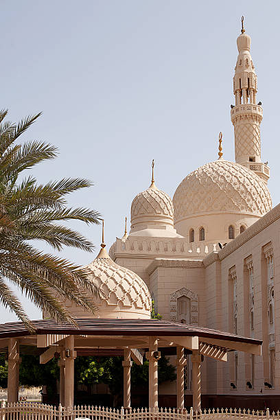 mesquita de jumeirah, dubai - jumeirah mosque - fotografias e filmes do acervo