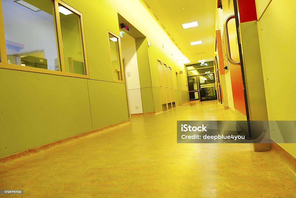 Krankenhaus-Korridor - Lizenzfrei Architektur Stock-Foto