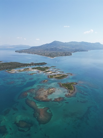 Indulge in the surreal beauty of Lichadonisia, often referred to as the “Seychelles of Greece,” with this stunning aerial image captured by a drone. Located off the northwestern coast of Evia, the largest island of Greece, Lichadonisia is a hidden gem that boasts pristine beaches, crystal-clear turquoise waters, and a tranquility that seems almost otherworldly.
