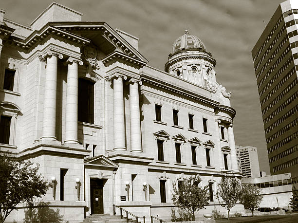 istock Winnipeg Law Courts in Sepia 175993466