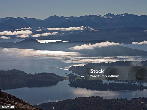 Parque Nacional Nahuel Huapi Foto de stock y más banco de imágenes de Lago - Lago, Agua, Argentina